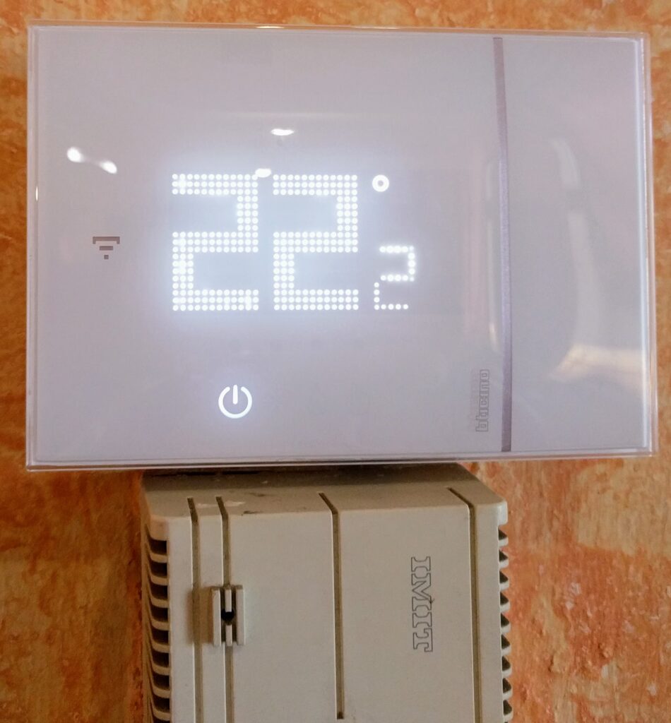 Termostato WiFi BTicino X8000