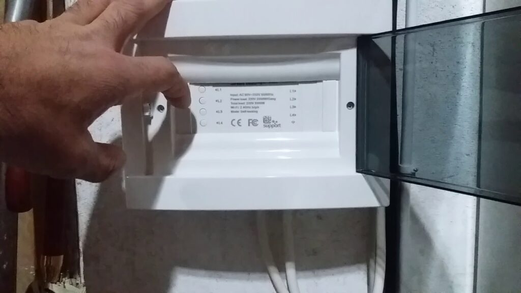 Sonoff 4CH Pro quadro elettrico