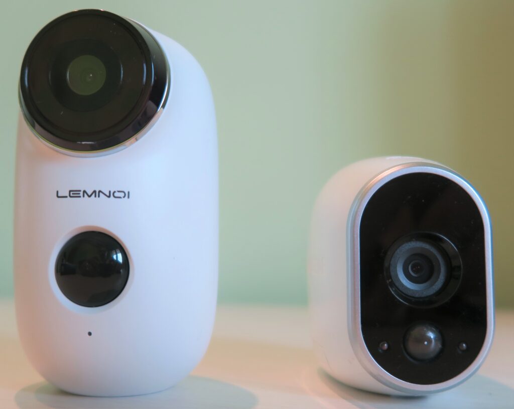 Telecamera con batteria ricaricabile Lemnoi A3 vs Arlo VMC3030