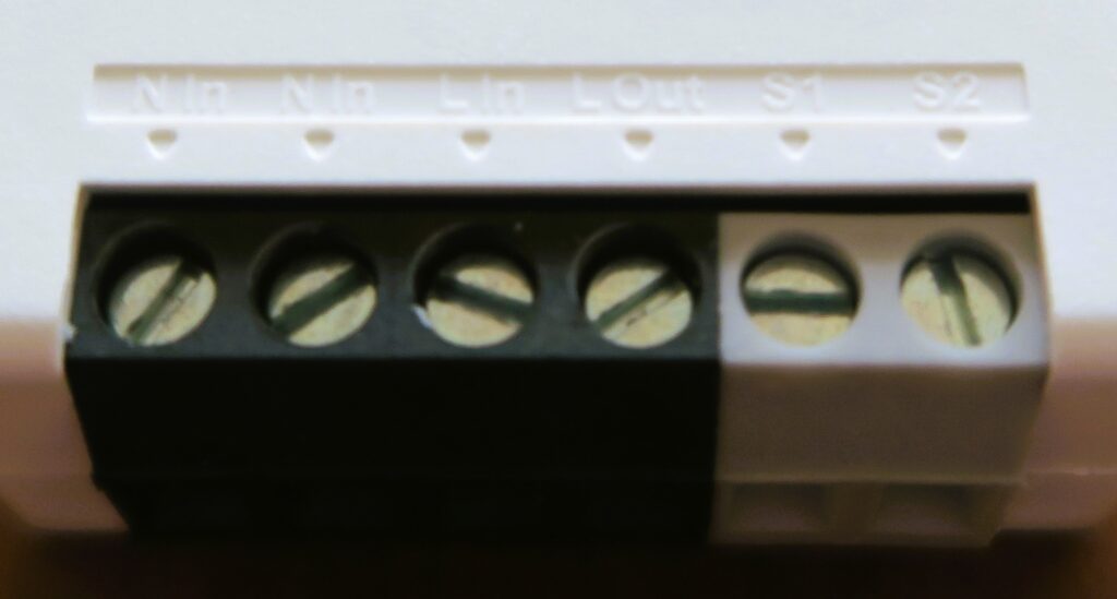 Morsetti collegamento Sonoff ZBMINI Zigbee